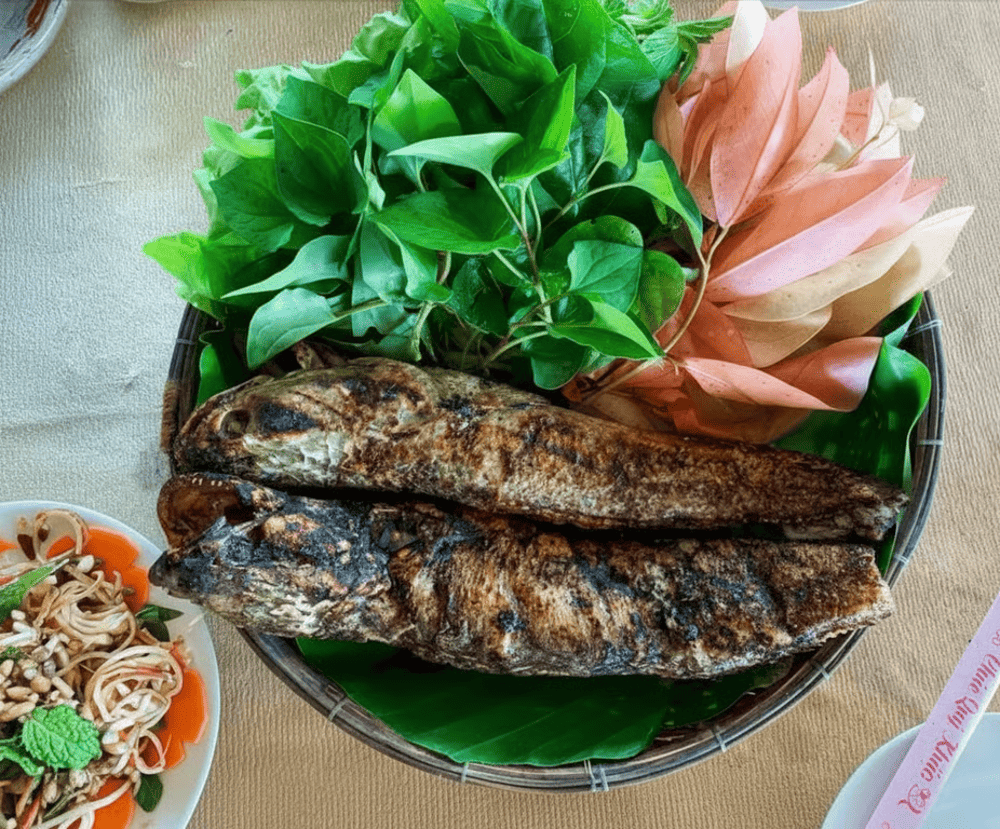 Cá lóc nướng trui